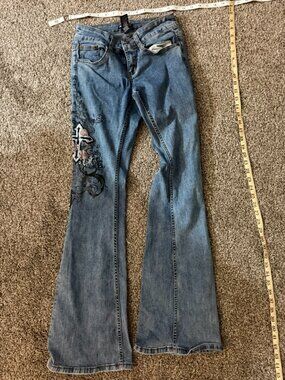 Hot Topic Y2K Cross Floral Embroidered Flare Jeans Womens Size 5 Stretch Alt